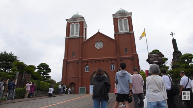浦上天主堂で復元の鐘の音響く