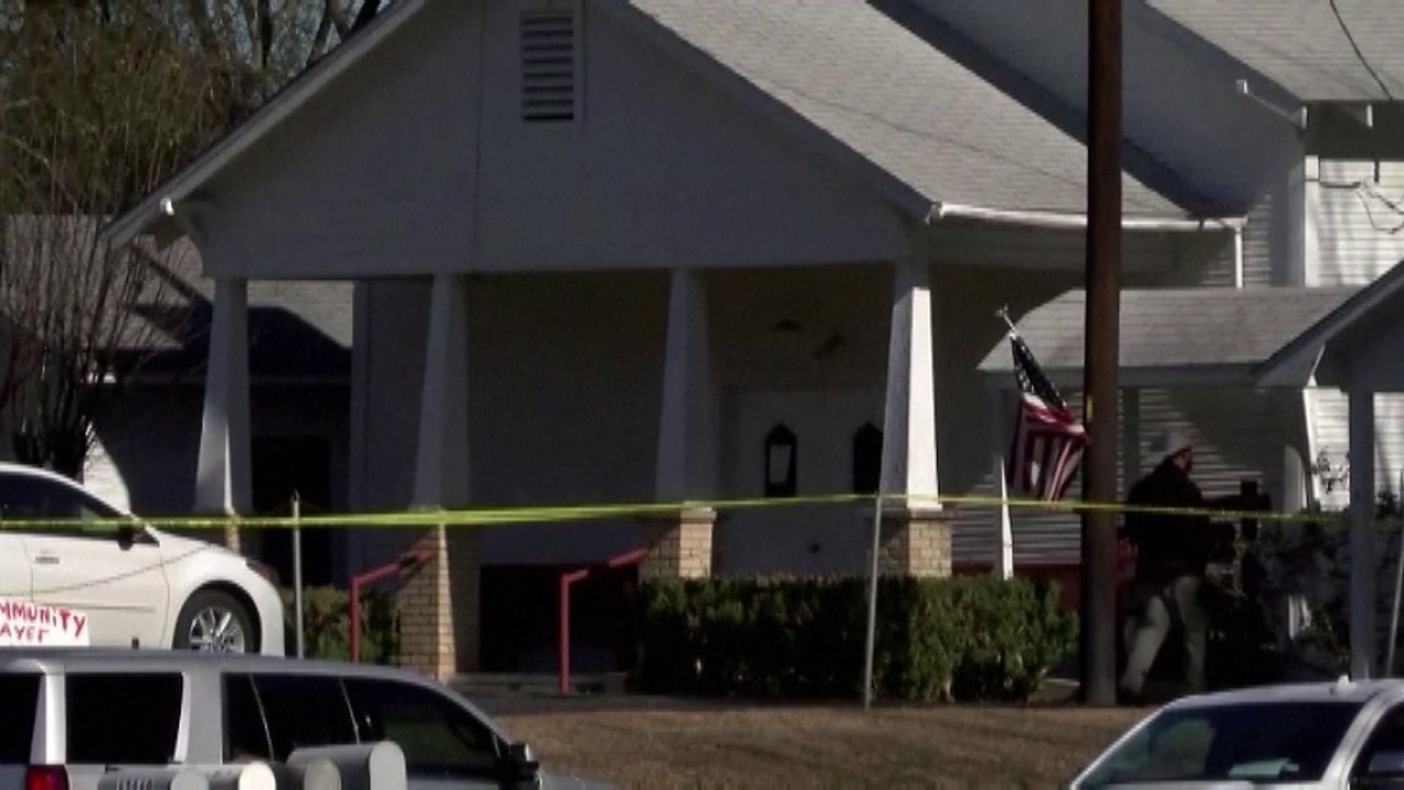 動画 米テキサス州教会で銃撃 牧師を射殺 容疑者拘束と発表 写真1枚 国際ニュース Afpbb News