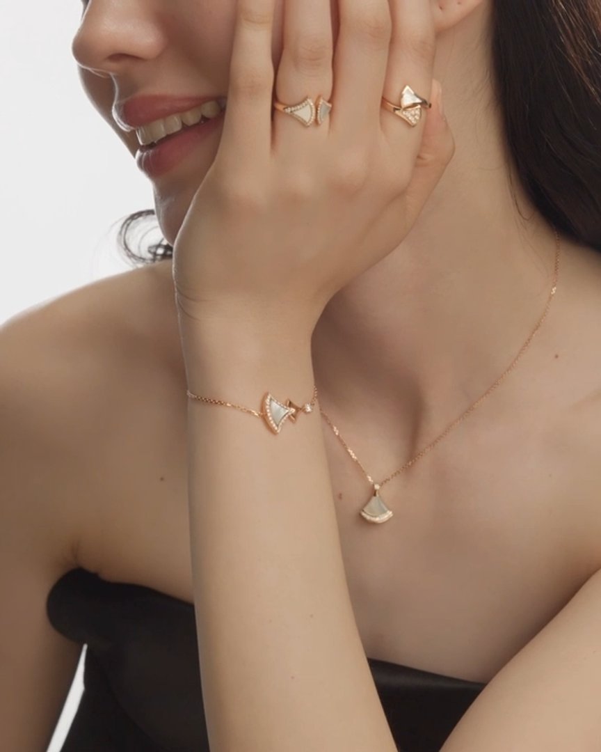 一瞬一瞬を、私らしさで輝かせる“ディーヴァ ドリーム” | ELLE［エル