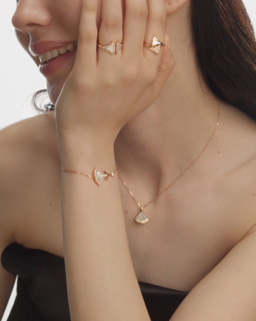 一瞬一瞬を、私らしさで輝かせる“ディーヴァ ドリーム” | ELLE［エル