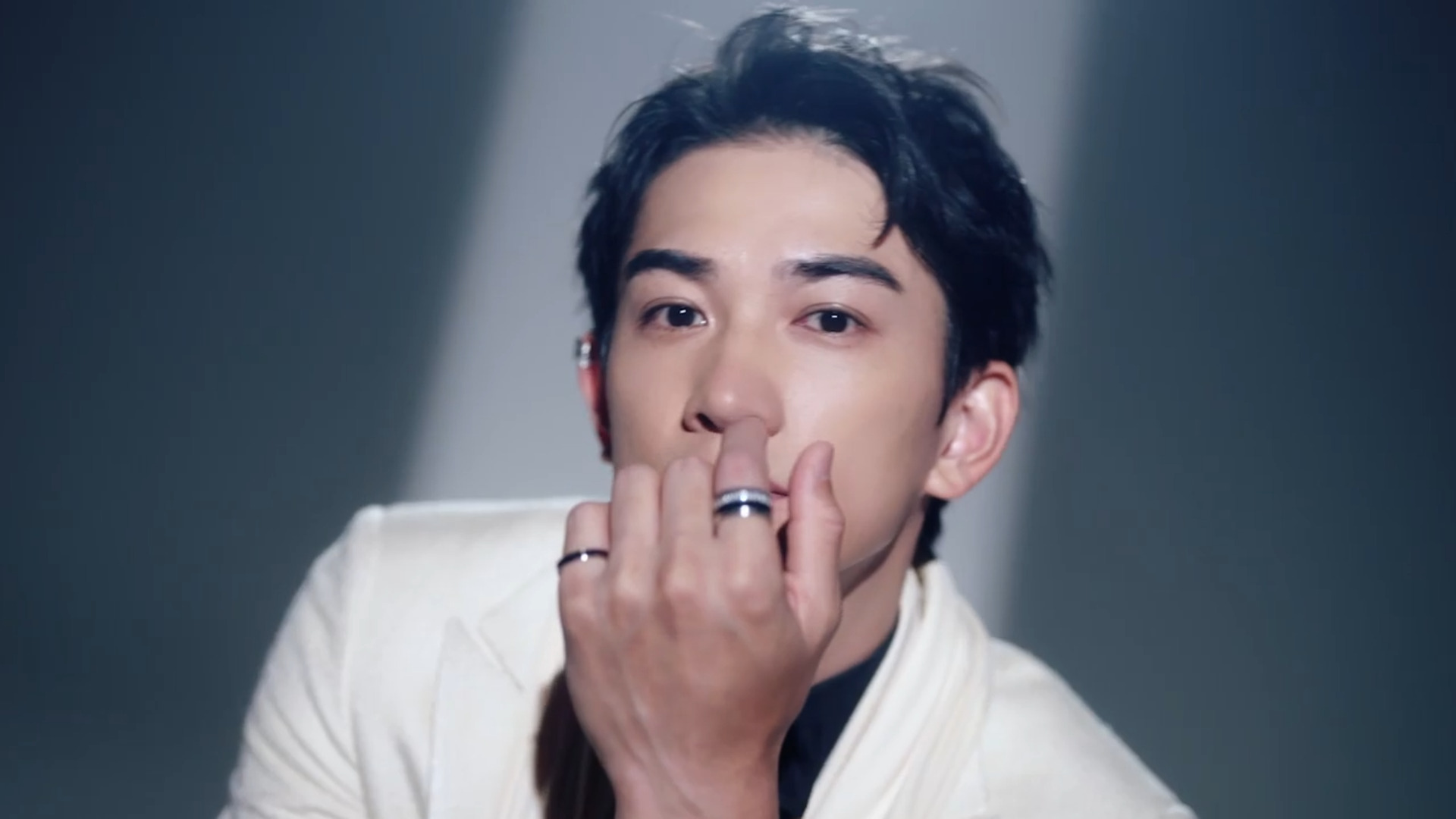 町田啓太と輝くジュエルの物語 | ELLE［エル デジタル］