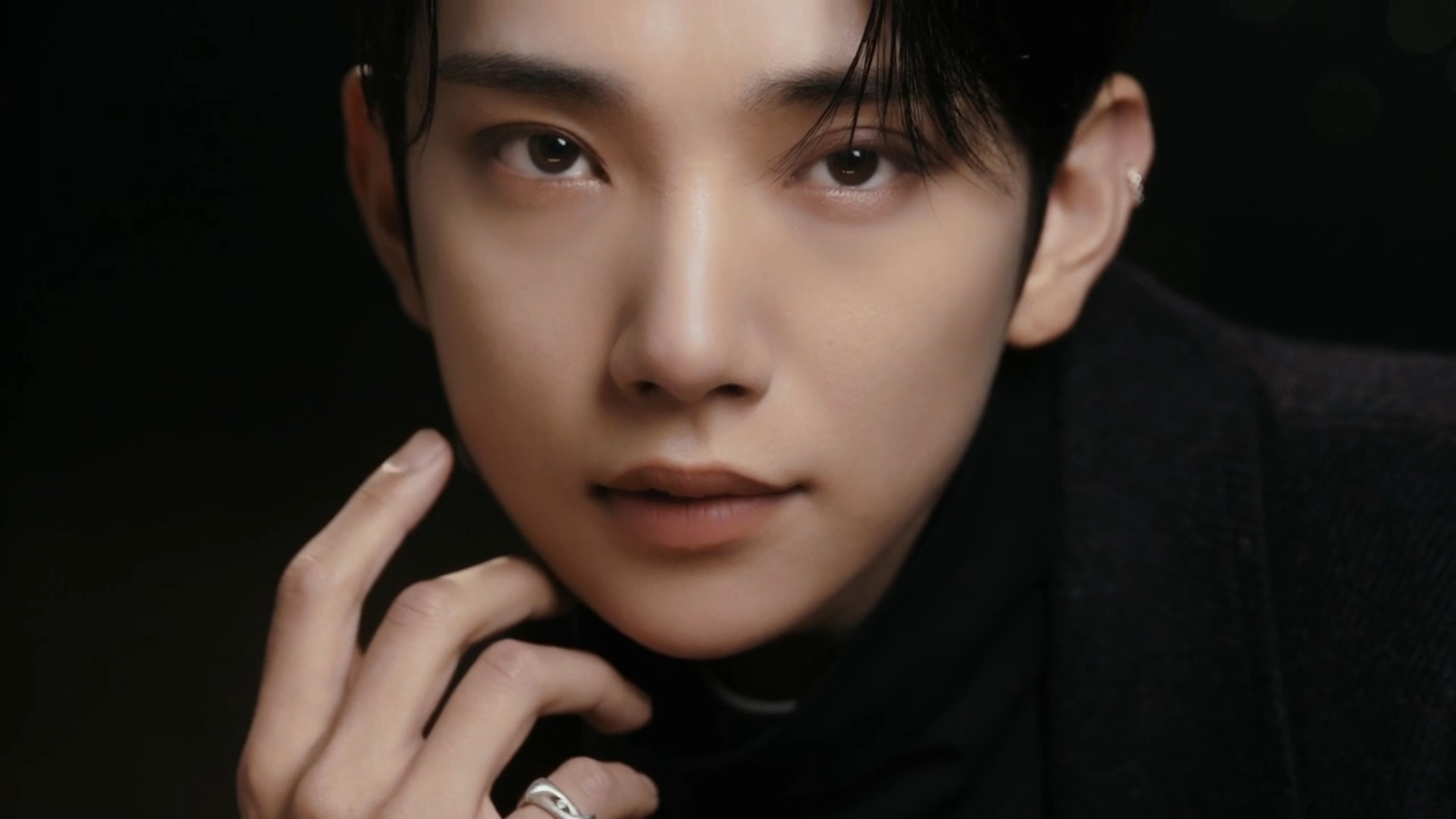 SEVENTEEN JOSHUAがアンバサダーに就任！モードなムードで彩る