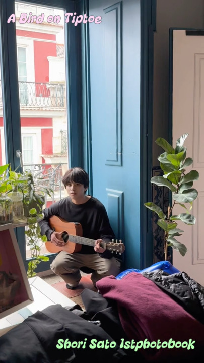 佐藤勝利 ファースト写真集「A Bird on Tiptoe」